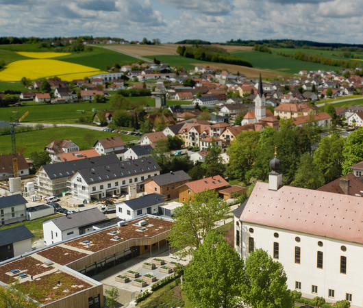 Wohnhäuser in Furth bei Landshut von oben